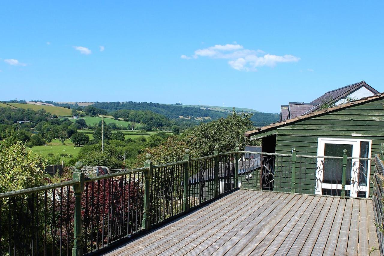 Poplar Lodge, Dee Valley Stays - Cosy Microlodge With Detached Private Shower & Wc Corwen Exterior photo