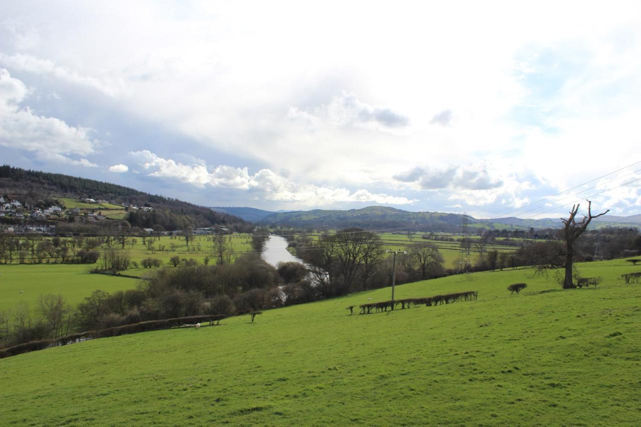 Poplar Lodge, Dee Valley Stays - Cosy Microlodge With Detached Private Shower & Wc Corwen Exterior photo